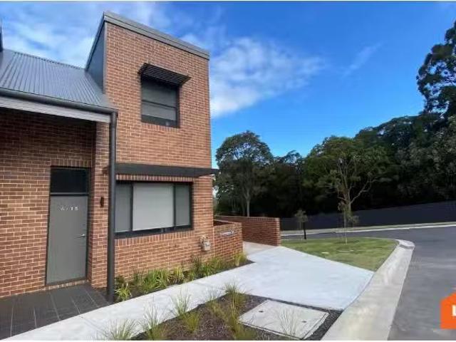Cozy 2 BR 6/15 Livistonia Circuit, Waratah West Townhouse for.