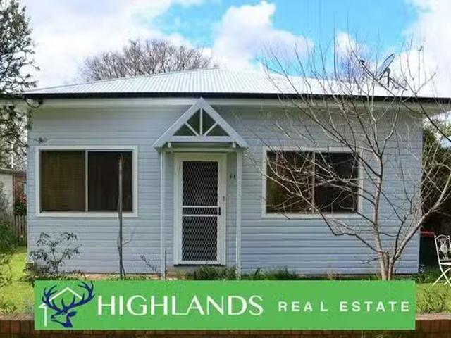 Rental! 2 BR 61 Manns Lane, Glen Innes, NSW 2370