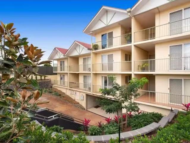 Charming 2 BR 6/22 Chatsworth Road, GREENSLOPES, QLD 4120 Un.