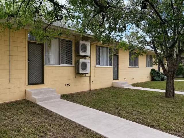 New 2 BR 6/4 Queen Street, Moree Apartment for rent Listed by.