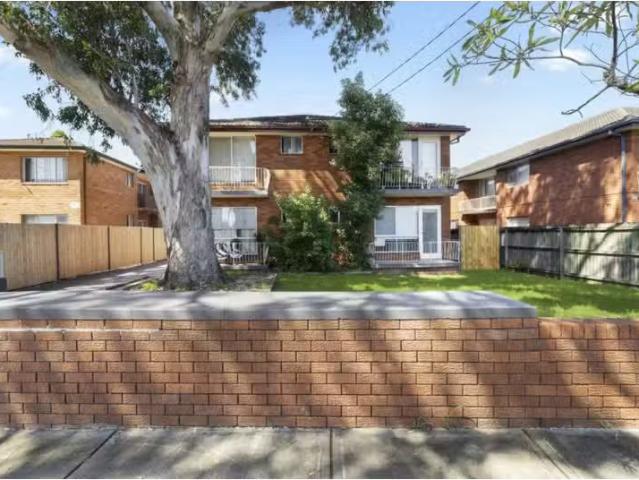 Nice 2 BR 6/8 Mooney Street, Strathfield South Apartment for r.