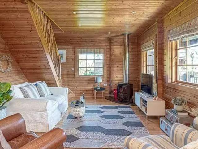Nice 2 BR 6RQ7+Q3 Menai Bridge