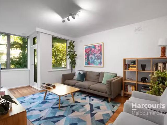 Just in! 2 BR 7/241 Williams Road, SOUTH YARRA, VIC 3141 Apa.