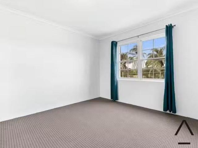 Unique 2 BR 7/32 Tennent Parade, Hurlstone Park, NSW 2193