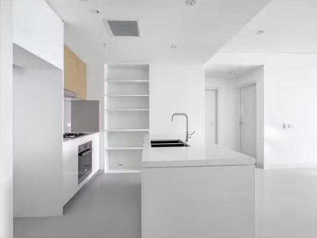 For Rent! 2 BR 733/4 Nipper Street, HOMEBUSH Apartment for ren.