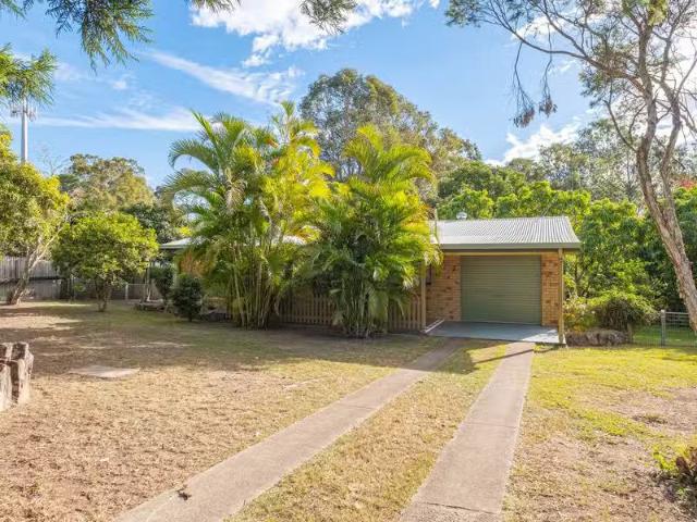 Deal! 2 BR 84 Exhibition Road, SOUTHSIDE, QLD 4570 House for.