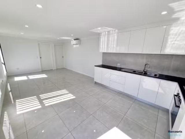 New 2 BR 9A Basildon Place, HEBERSHAM Apartment for rent List.