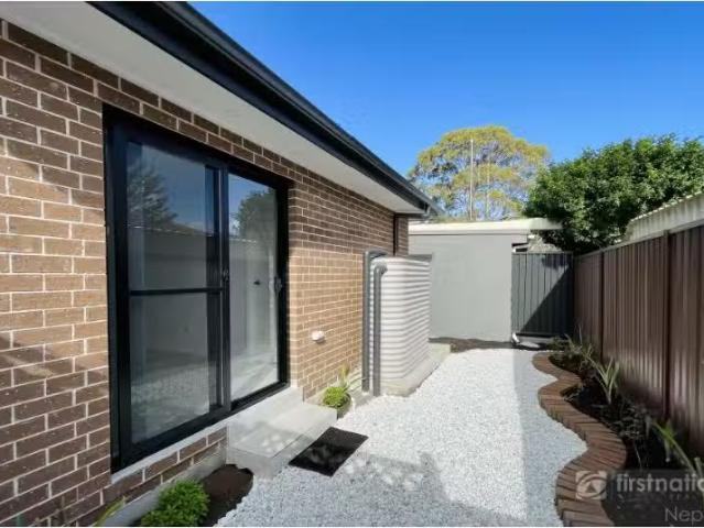 Just in! 2 BR 9a Memphis Crescent, Toongabbie Apartment for re.