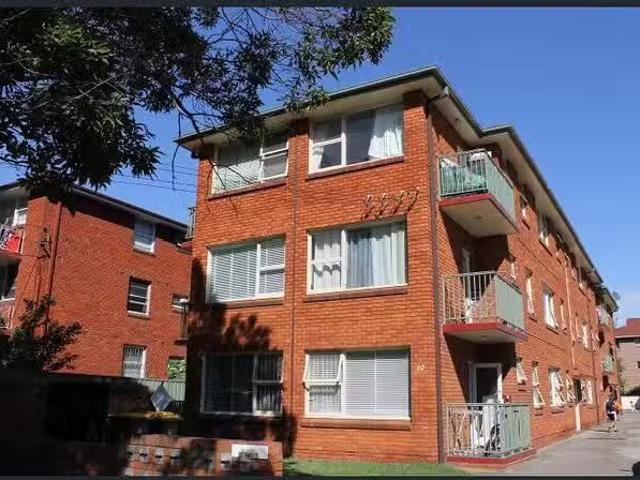 Rental! 2 BR 10/10 Fourth Avenue, Campsie, NSW 2194