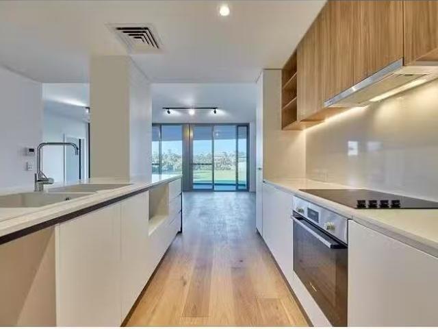 For Rent! 2 BR 10/12 Parry Street, Fremantle, WA 6160
