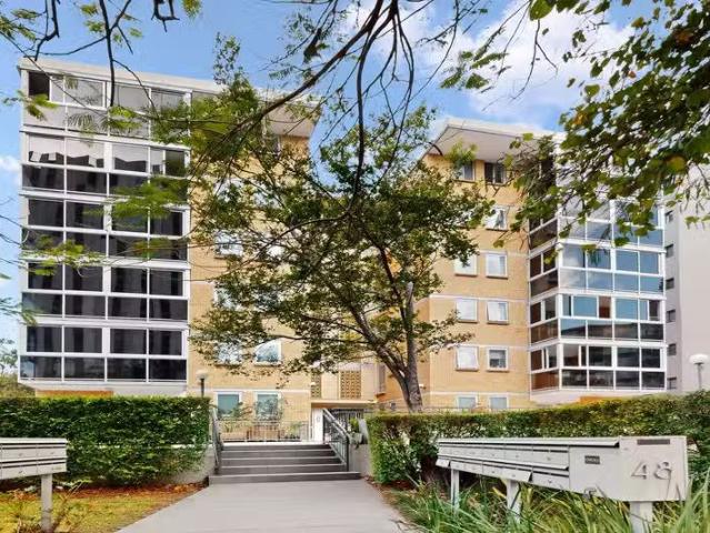 Deal! 2 BR 11/48 Glen Road, TOOWONG, QLD 4066 Apartment for.