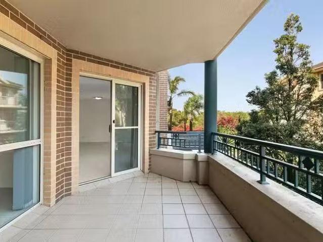 Cozy 2 BR 119/8 Koorala Street, Manly Vale, NSW 2093