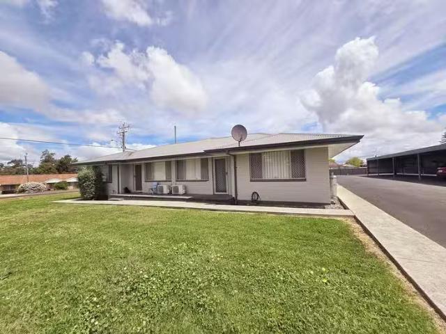 Unique 2 BR 1/1 Arnott Street, Manjimup, WA 6258