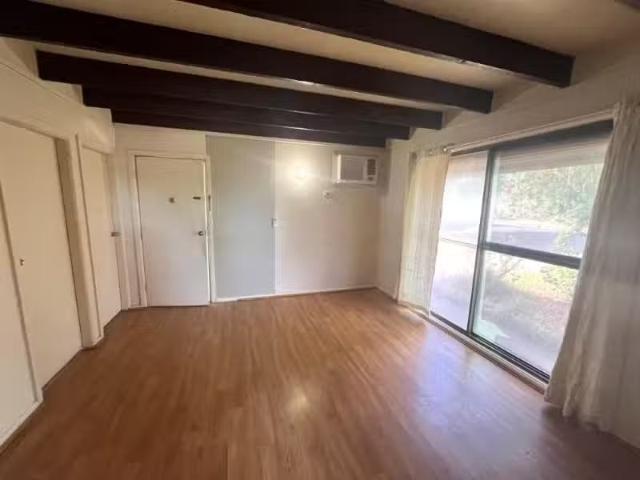New 2 BR 1/218 High Street, HILLSTON House for rent Listed by.