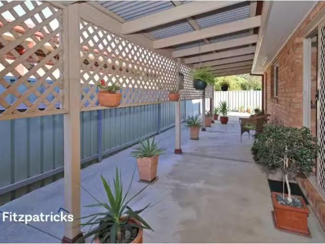 Unique 2 BR 1/28 Kilpatrick Street, Kooringal Apartment for re.