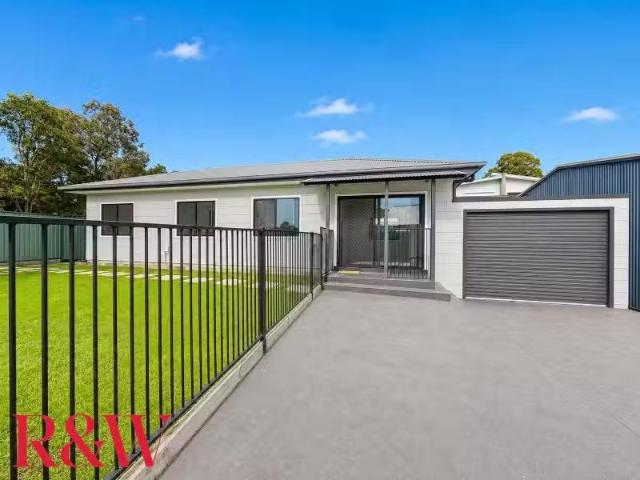 Deal! 2 BR 12a Mccahons Avenue, GEORGES HALL Apartment for ren.