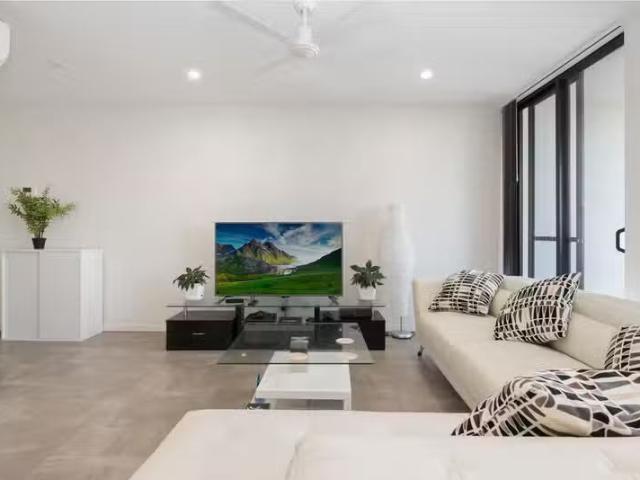 Deal! 2 BR 14/15 Norman Avenue, LUTWYCHE, QLD 4030 Unit for.