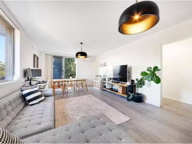 Just in! 2 BR 14/9 11 Murray Street, Lane Cove Apartment for r.