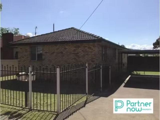 Nice 2 BR 1/60 Kathleen Street, TAMWORTH Apartment for rent L.