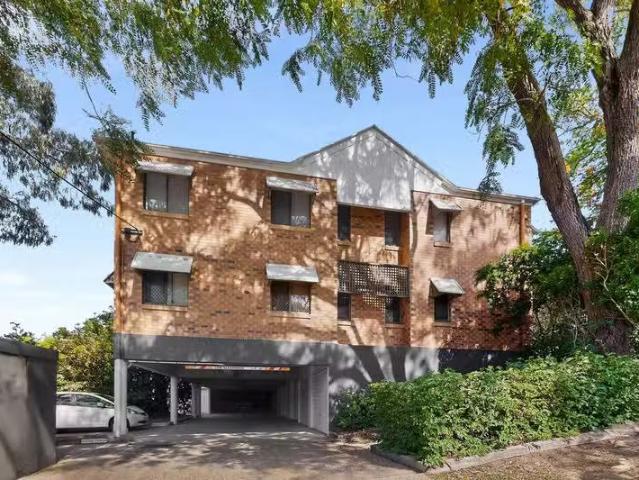 Just in! 2 BR 16/28 Sundridge Street, TARINGA, QLD 4068 Apar.