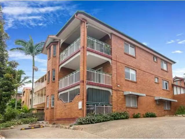 Rental! 2 BR 2/102 Pembroke Road, COORPAROO Apartment for rent.