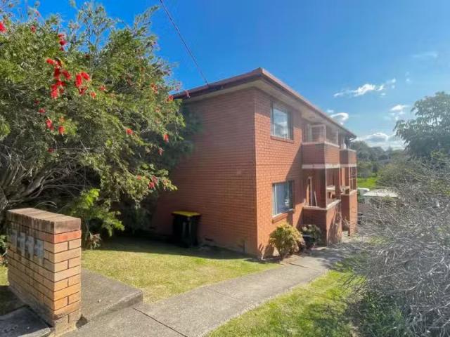 Cheap 2 BR 2/10 Toormina Place, COFFS HARBOUR Apartment for re.
