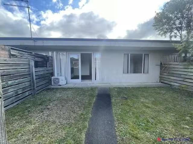 Unique 2 BR 2/120 Shakespeare Street, Traralgon, VIC 3844