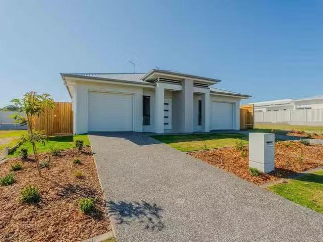Rental! 2 BR 2/15 Kehlet Street, Point Vernon, QLD 4655