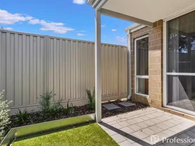 Cheap 2 BR 2/17A Morley Drive East, Morley, WA 6062