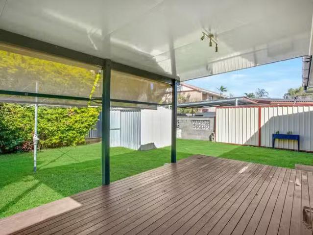 Just in! 2 BR 2/20a Brighton Street, Biggera Waters, QLD 4216.