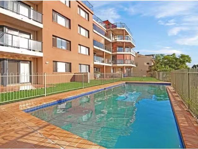 Nice 2 BR 22/107 115 Henry Parry Drive, Gosford Apartment for.
