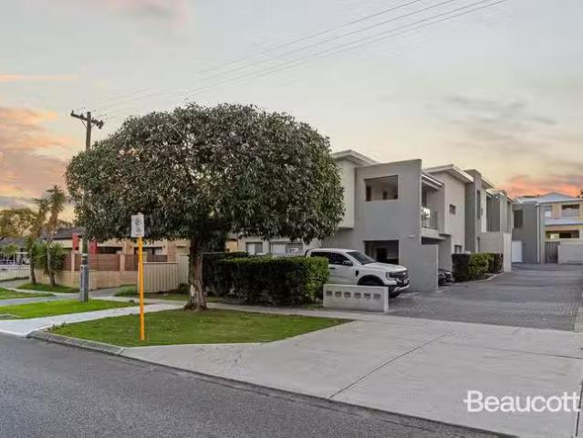 Unique 2 BR 2/41 Amberley Way, Westminster, WA 6061