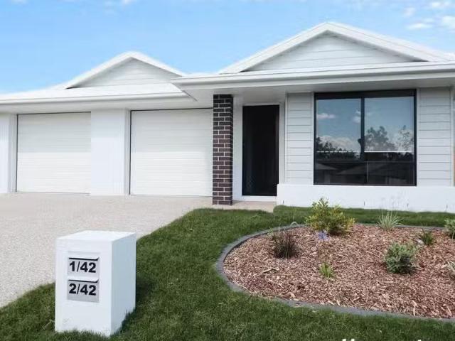 Nice 2 BR 2/42 Ryrie Street, PARK RIDGE, QLD 4125 Duplex for.