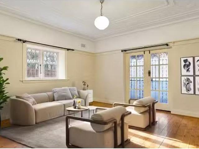 Deal! 2 BR 2/61 William Street, DOUBLE BAY Apartment for rent.