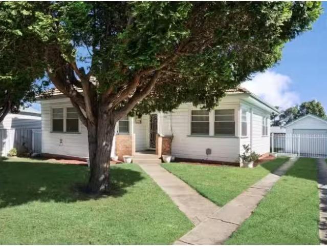 Nice 2 BR 26 Collinson Street, Tenambit House for rent Listed.