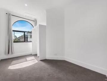 Cozy 2 BR 2/70 Station Street, Waratah Apartment for rent Lis.