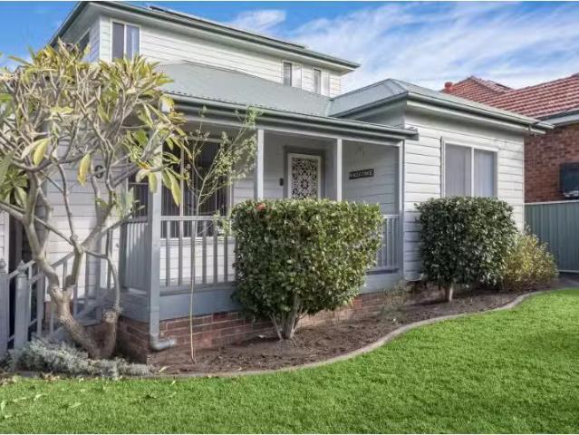 Deal! 2 BR 29 Annie Street, Corrimal Apartment for rent Liste.