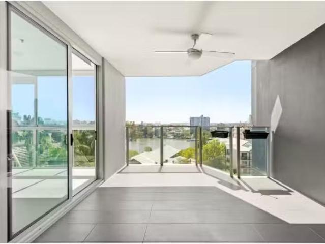 Unique 2 BR 2BR/18 Thorn Street, KANGAROO POINT Apartment for.