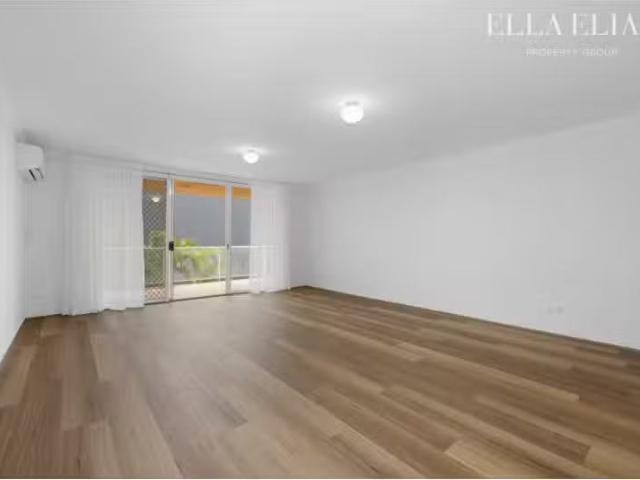 Charming 2 BR 30/1 5 Collaroy Street, Collaroy Apartment for r.