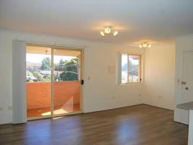 Charming 2 BR 31/1 9 Terrace Road, Dulwich Hill, NSW 2203