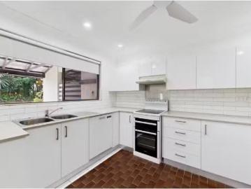 Charming 2 BR 3/11 Blake Street, THE GARDENS Apartment for ren.