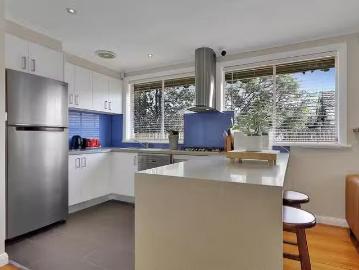 Nice 2 BR 3/11 Royal Avenue, Sandringham, VIC 3191