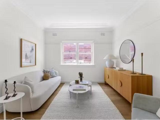 Charming 2 BR 3/122 Francis Street, BONDI BEACH Apartment for.