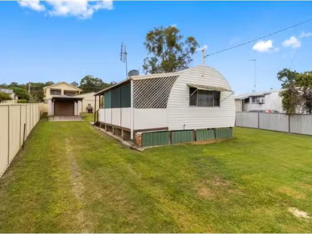 Unique 2 BR 31 Macquarie Avenue, Cessnock House for rent List.