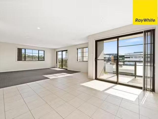 Cheap 2 BR 33/1 Cowlishaw Street, Greenway, ACT 2900