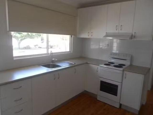 Cozy 2 BR 3/47 Currawong Street, Blue Bay, NSW 2261