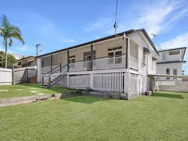 Cheap 2 BR 369 Ipswich Road, Annerley, QLD 4103