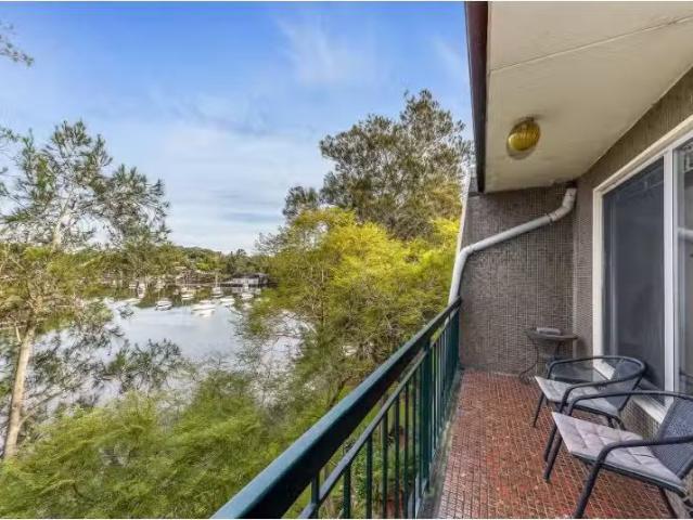 Charming 2 BR 39/300C Burns Bay Road, Lane Cove Apartment for.
