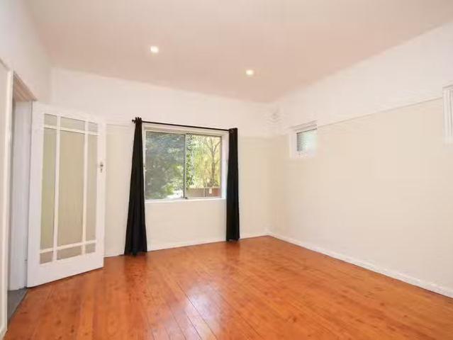 For Rent! 2 BR UNIT 1/13 The Avenue, Ashfield, NSW 2131