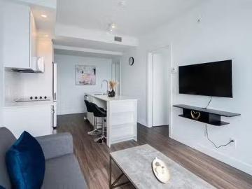 Cheap 2 BR Avenue Overdale